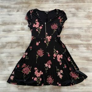 Express Black Floral Zip Dress